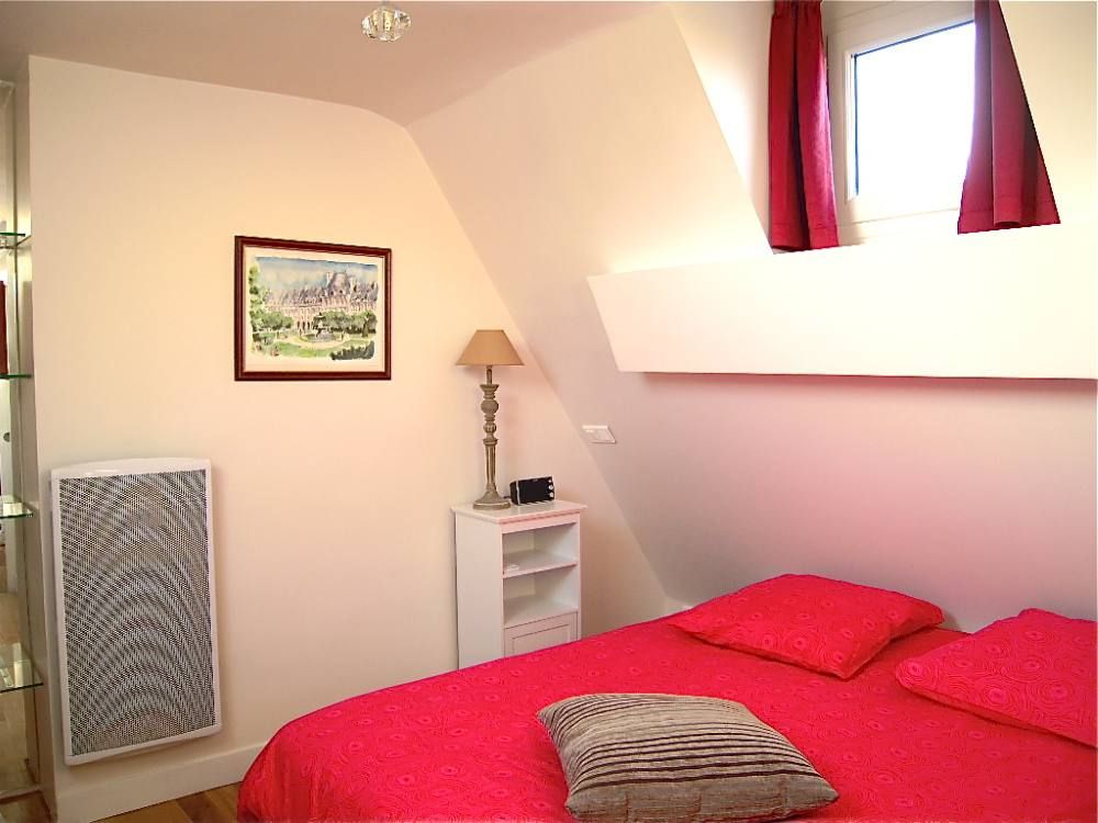 COTTAGE WITH POOL – Property Photo 3 | Vacatu