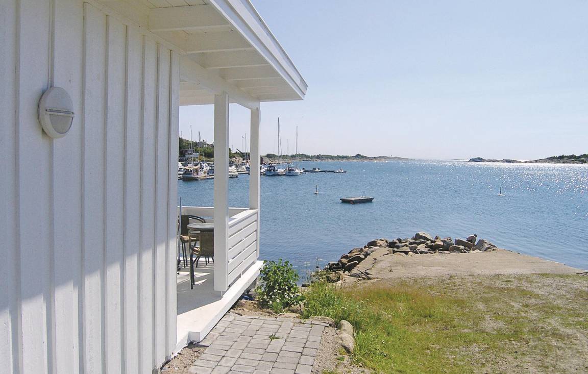 ONE BEDROOM APARTMENT – Property Photo 3 | Vacatu